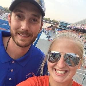 Meet your Posher, Dani